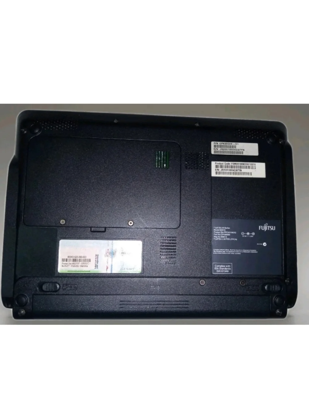 Fujitsu M2010 Series Purple Windows 7 Starter Netbook Laptop Computer